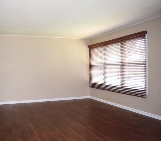 3711 Dove St, Rolling Meadows, IL 60008 photo 3