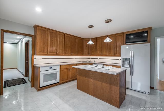 26 W201 Tomahawk Dr, Wheaton, IL 60189 photo 8