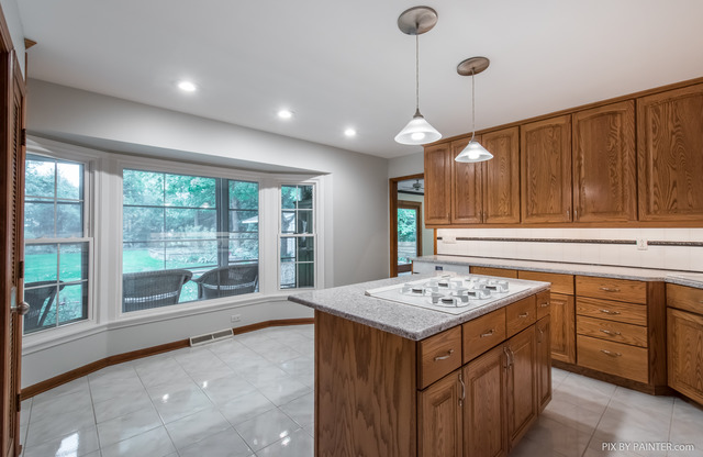 26 W201 Tomahawk Dr, Wheaton, IL 60189 photo 7