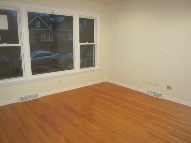 621 E 88th Pl, Chicago, IL 60619 photo 4