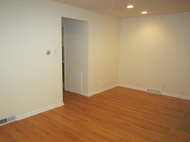 621 E 88th Pl, Chicago, IL 60619 photo 5