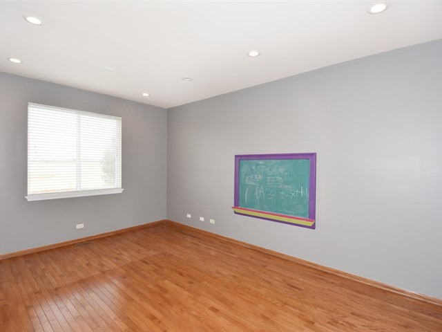 719 Christopher St, Plano, IL 60545 photo 9