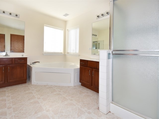 719 Christopher St, Plano, IL 60545 photo 14
