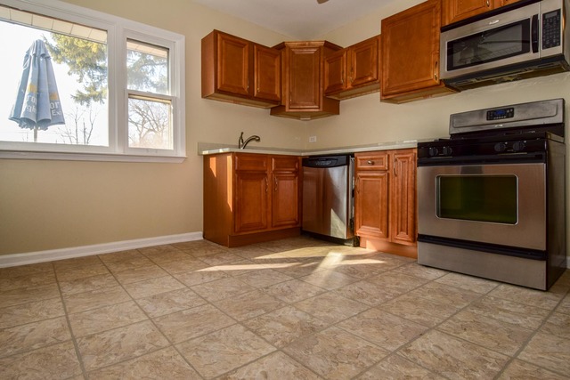 4334 Center Ave, Lyons, IL 60534 photo 8
