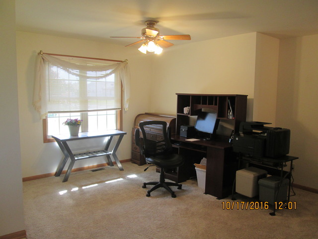 411 Erickson Gate, Lee, IL 60530 photo 4