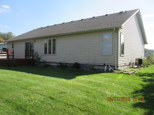 411 Erickson Gate, Lee, IL 60530 photo 24