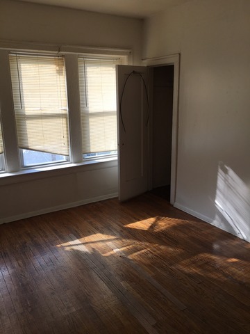 7934 S Carpenter St, Chicago, IL 60620 photo 4