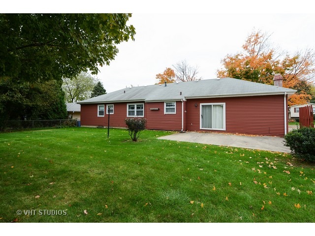 300 E Willow St, Elburn, IL 60119 photo 15