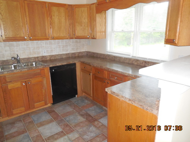 1501 Beach Rd, Mchenry, IL 60050 photo 4