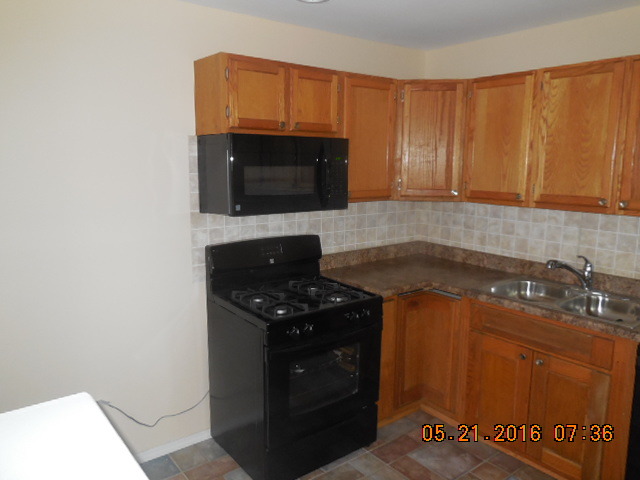 1501 Beach Rd, Mchenry, IL 60050 photo 5
