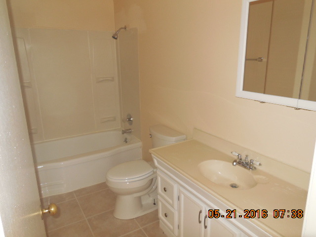 1501 Beach Rd, Mchenry, IL 60050 photo 13
