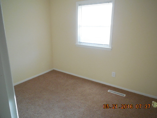 1501 Beach Rd, Mchenry, IL 60050 photo 10