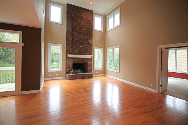116 Fox St, Cary, IL 60013 photo 3