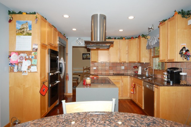 2000 Dogwood Dr, Hoffman Estates, IL 60192 photo 7