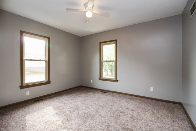 457 S Chicago Ave, Kankakee, IL 60901 photo 8
