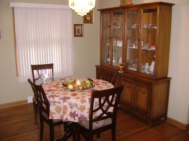 1811 Everett Ave, Des Plaines, IL 60018 photo 3