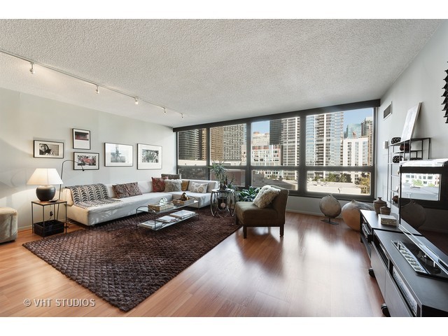 360 E Randolph St #307, Chicago, IL 60601 photo 3