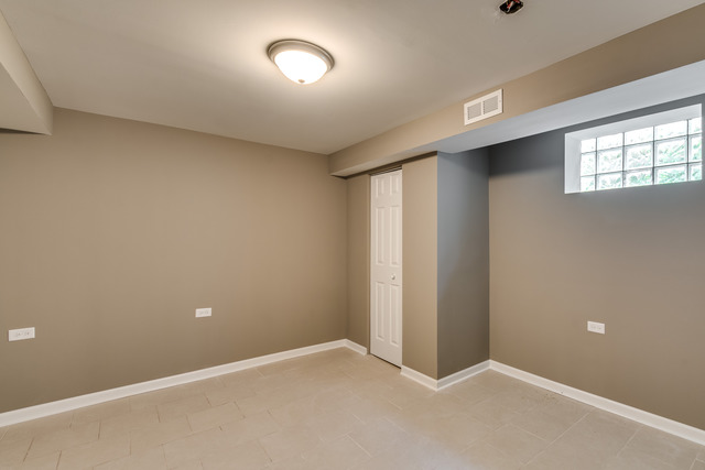 146 E 124th St, Chicago, IL 60628 photo 24