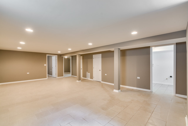 146 E 124th St, Chicago, IL 60628 photo 21