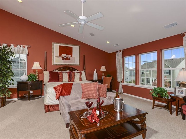 4038 Conifer Dr, Elgin, IL 60124 photo 13