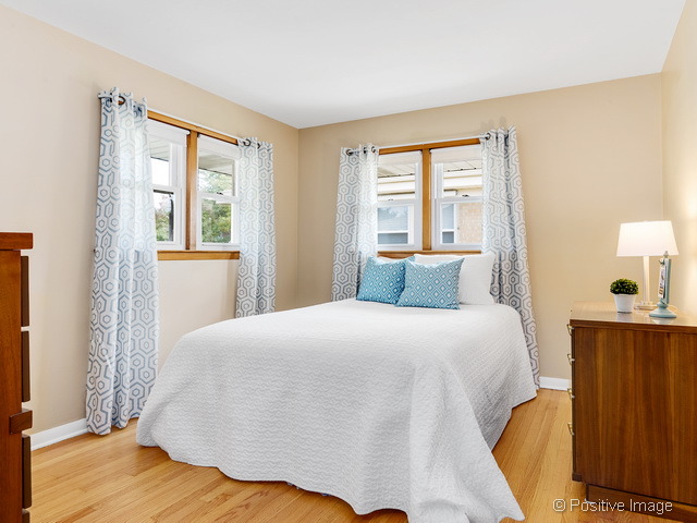 9033 Roach Ave, Brookfield, IL 60513 photo 9