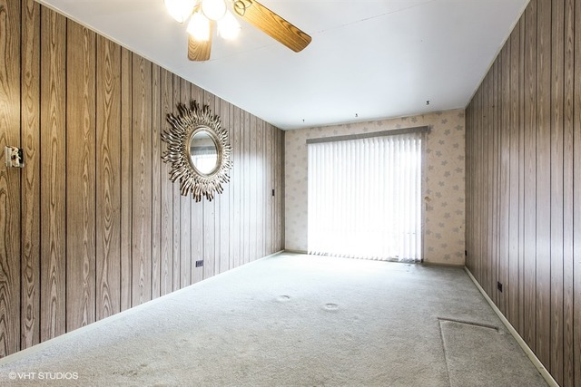 560 Western St, Hoffman Estates, IL 60169 photo 10