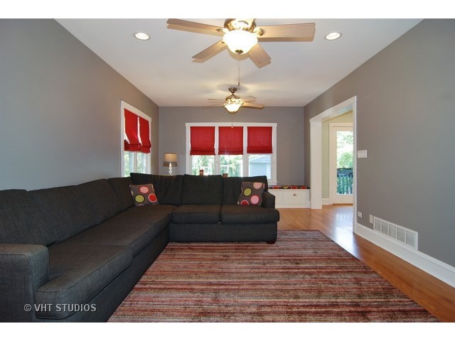 296 Nuttall Rd, Riverside, IL 60546 photo 11