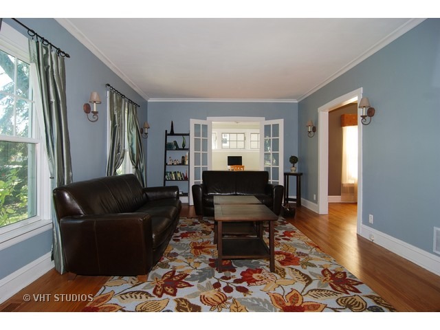 296 Nuttall Rd, Riverside, IL 60546 photo 3
