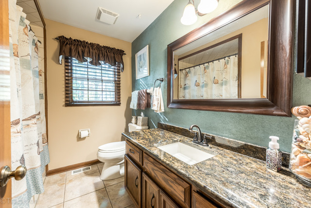 1010 Shimer Ct, Naperville, IL 60565 photo 5