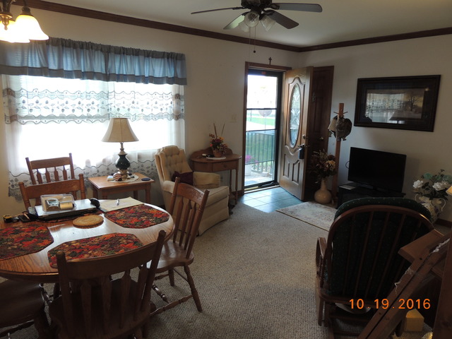 2327 8th St, Peru, IL 61354 photo 5