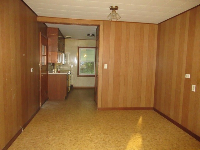 303 Marengo Rd, Harvard, IL 60033 photo 6