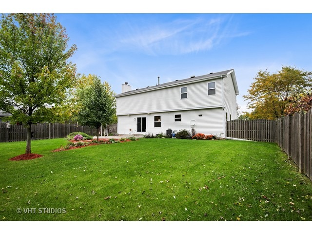 695 Fox Run Ln, Algonquin, IL 60102 photo 23