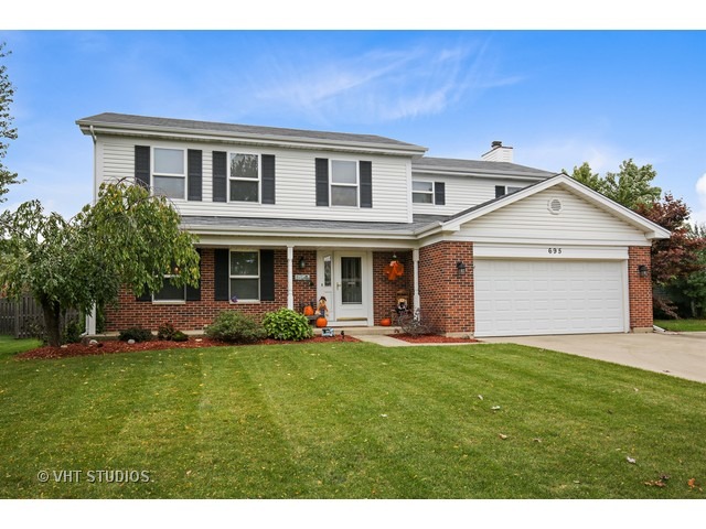 695 Fox Run Ln, Algonquin, IL 60102 photo 1