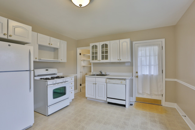 2935 Ridge Rd, Lansing, IL 60438 photo 3