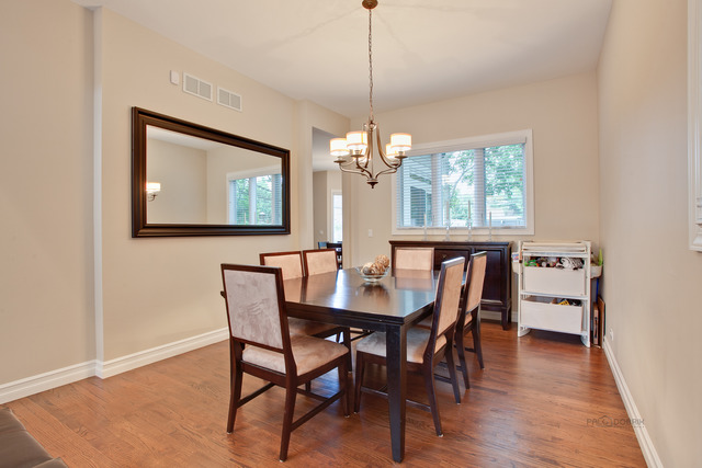 821 Pine St, Deerfield, IL 60015 photo 9