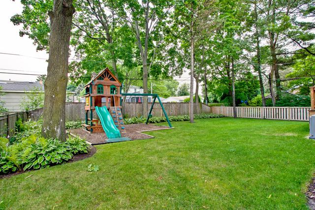 821 Pine St, Deerfield, IL 60015 photo 24