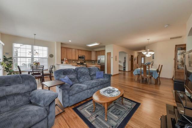 1200 Heathrow Ln, Aurora, IL 60502 photo 11