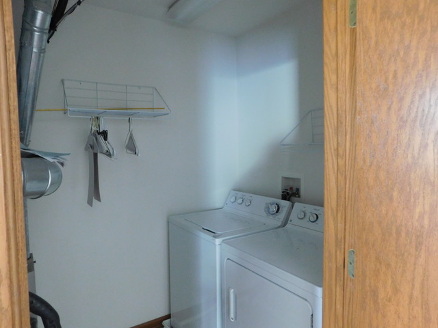 3835 Munson St, Plano, IL 60545 photo 9