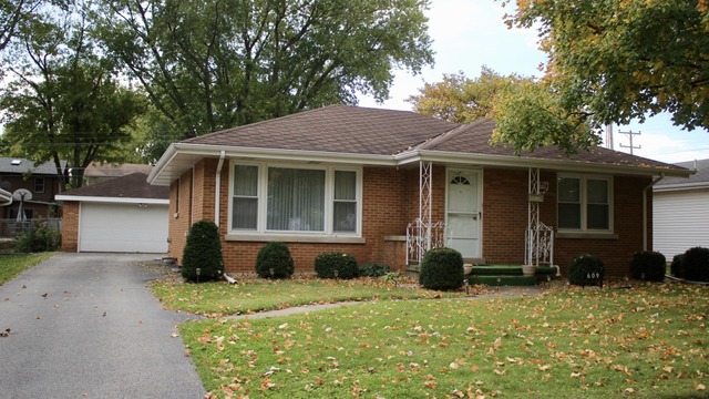 609 Wallace Ave, Morris, IL 60450 photo 2