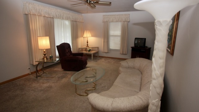 609 Wallace Ave, Morris, IL 60450 photo 7
