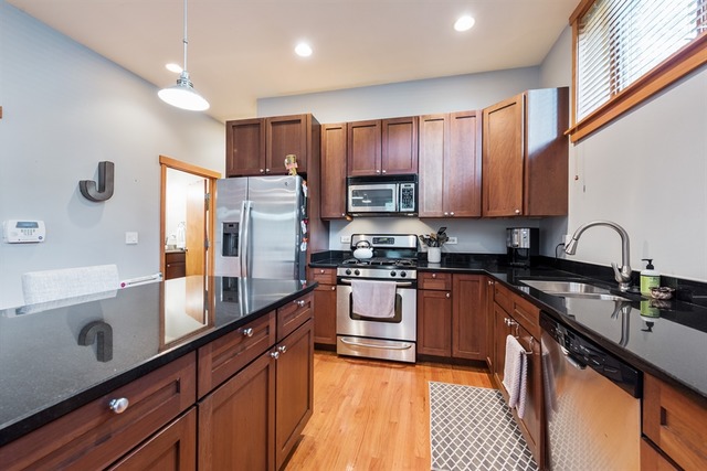 2623 W Logan Blvd #1W, Chicago, IL 60647 photo 7