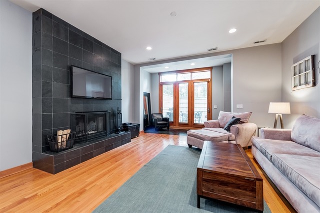 2623 W Logan Blvd #1W, Chicago, IL 60647 photo 3