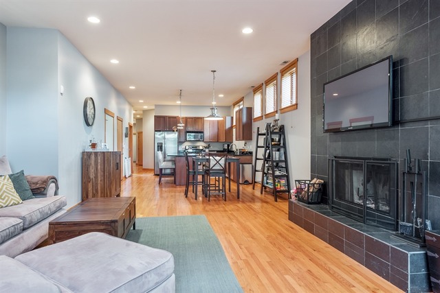 2623 W Logan Blvd #1W, Chicago, IL 60647 photo 10