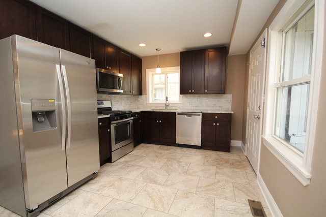 9613 S Emerald Ave, Chicago, IL 60628 photo 3