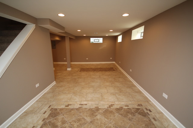 9613 S Emerald Ave, Chicago, IL 60628 photo 17