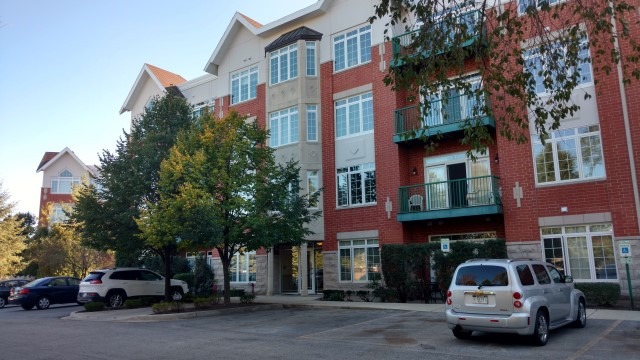 660 Mchenry Rd #403, Wheeling, IL 60090 photo 1
