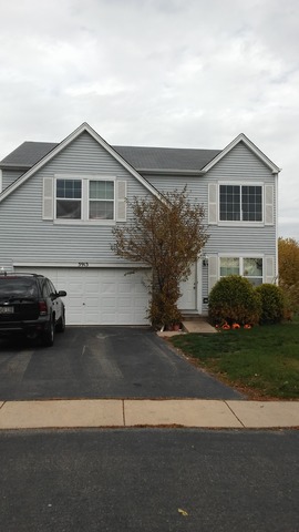 5913 Lake Pointe Dr, Plainfield, IL 60586 photo 2