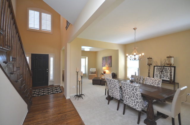 26753 Lindengate Cir, Plainfield, IL 60585 photo 2