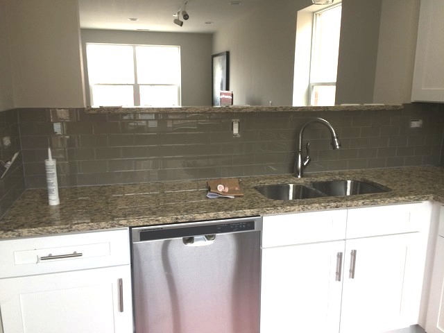 2340 E 71st St #A, Chicago, IL 60649 photo 7