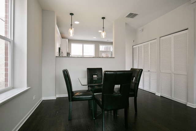 2340 E 71st St #A, Chicago, IL 60649 photo 8